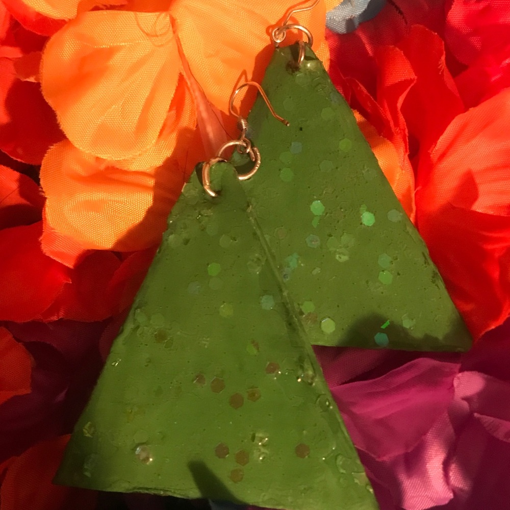 💚 Handmade Earrings💚 - Picture 3 of 7